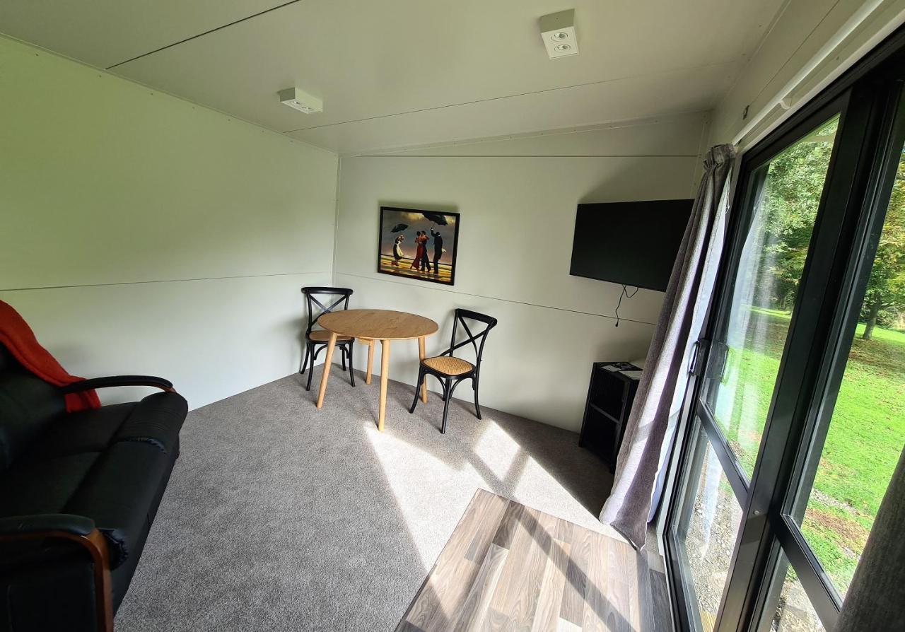 Tiny Home @ Matai Huka ปาราปาราออมู ภายนอก รูปภาพ